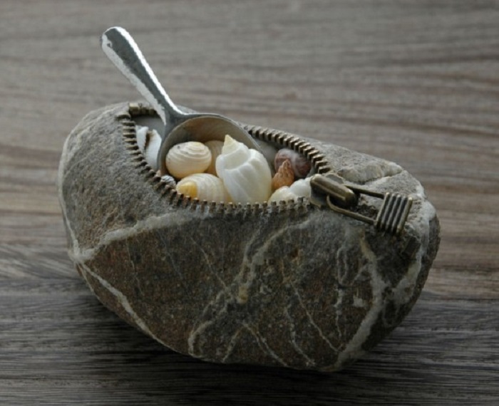 rock sculpture